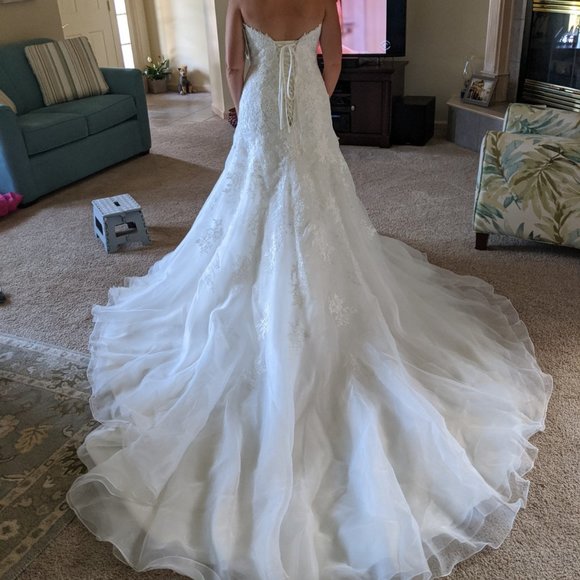 Sophia Tolle new wedding dress with head band